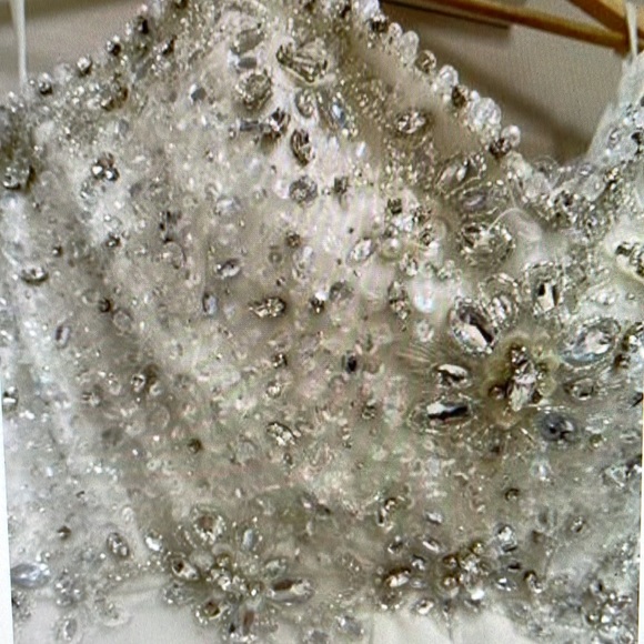 Unused Wedding Dress in Size 10 Morilee by Madeline Gardner - Picture 3 of 7